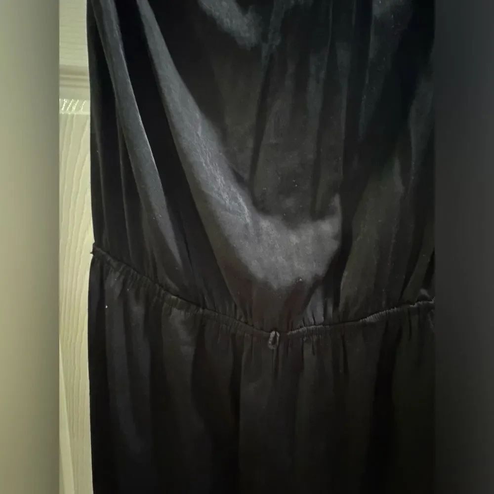 Guess silky romper - Picture 2 of 7
